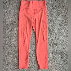 Vuori daily leggings - size medium